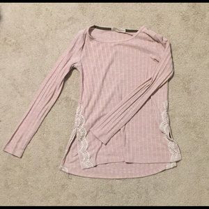 Pink ladies thin ribbed sweater w/ lace edge (xs)